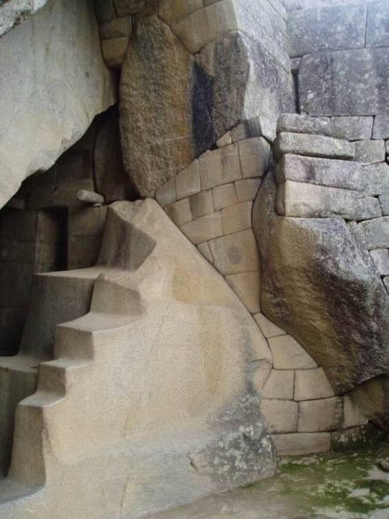 Có thể là hình ảnh về Saqsaywaman