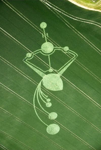 May be an image of the Atomium and grᴀss